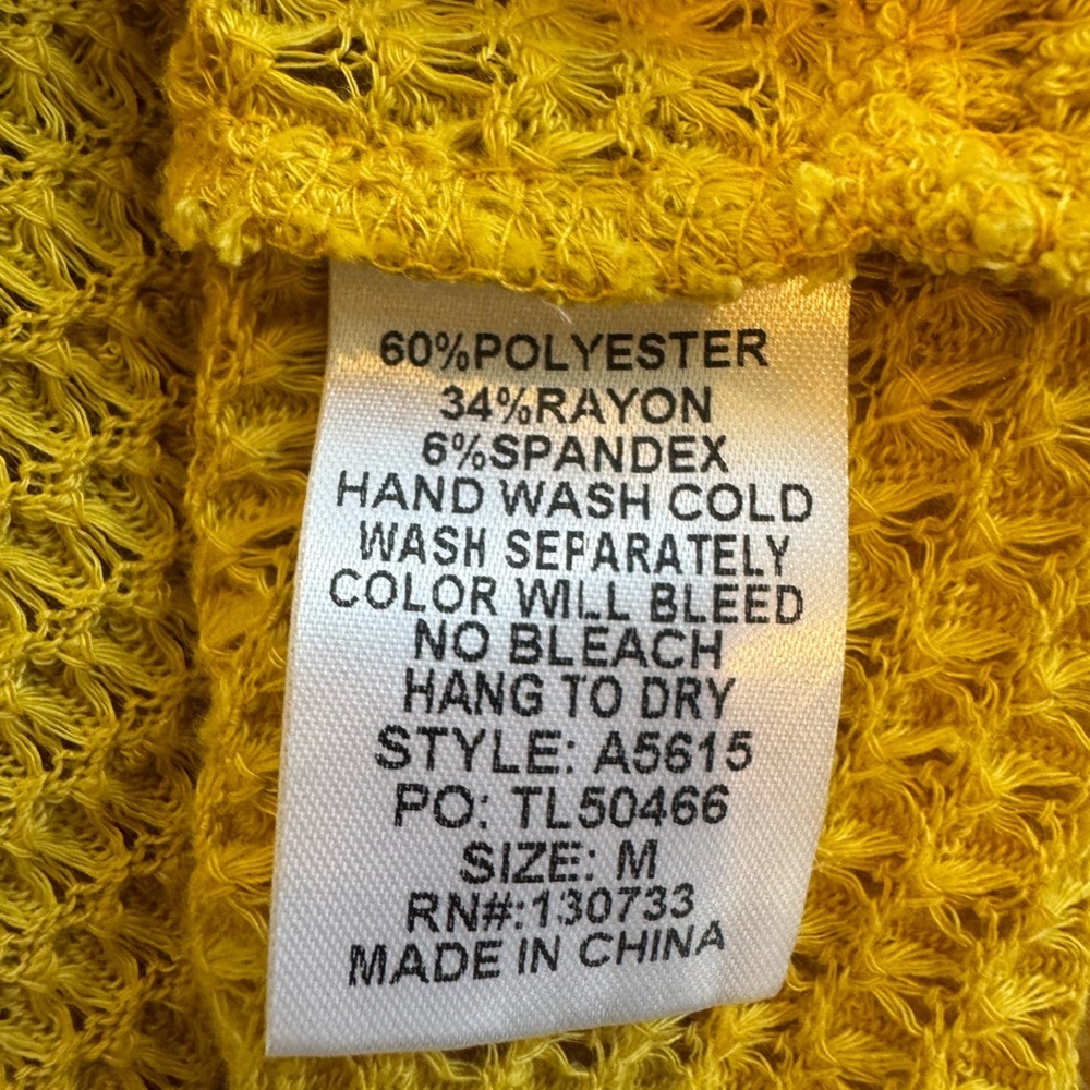 Umgee Mustard Waffle Knit Top V Neck Boho Short Sleeve Button Tab M - Picture 7 of 7